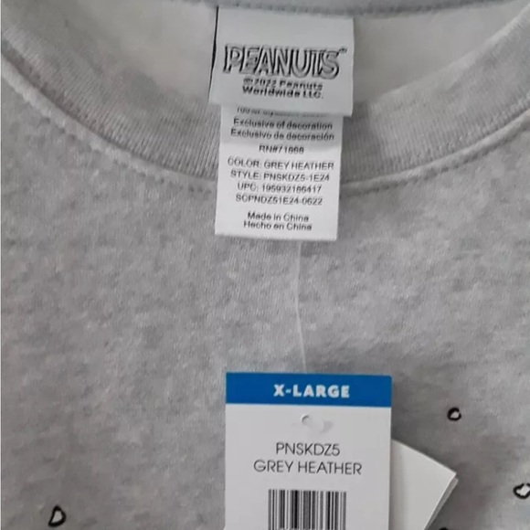 Peanuts Snoopy Charlie Brown Christmas Size Kids Medium Light Up Swea… - Picture 6 of 6